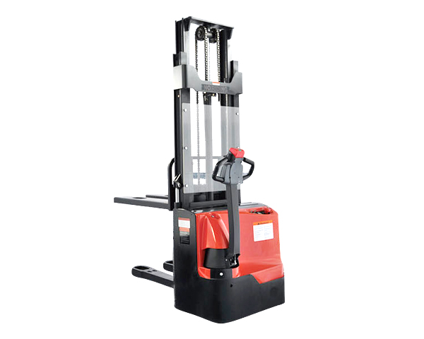 初始提升堆垛車